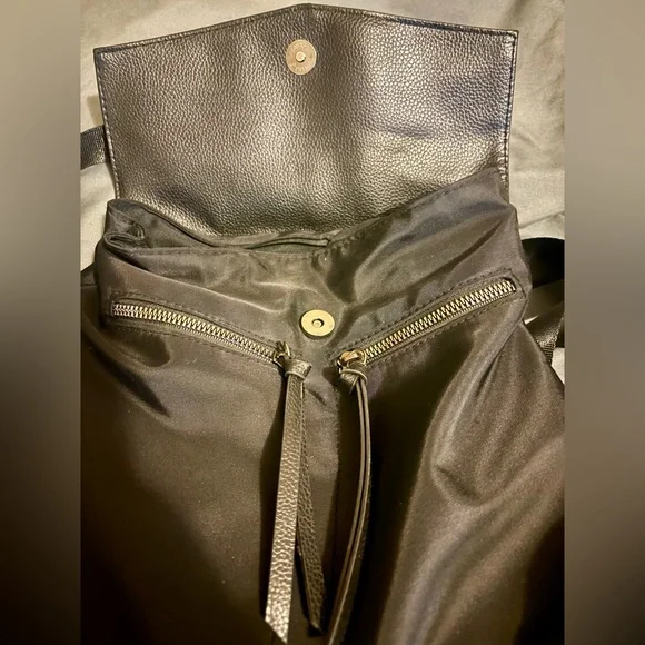 Botkier backpack purse - Picture 6 of 6